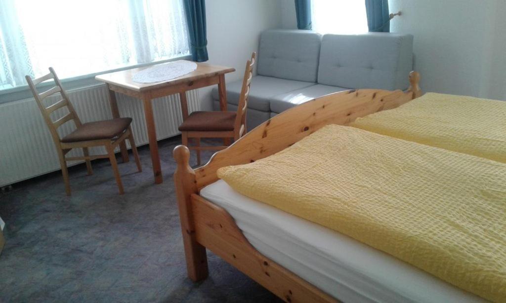 Pension Christ Waltershausen Buitenkant foto